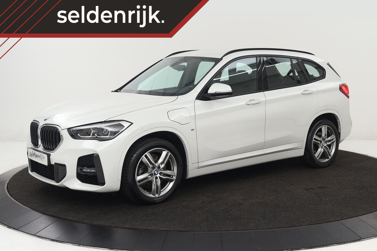 BMW X1 xDrive25e M Sport | Leder | Stoelverwarming | Full LED | Sportstoelen | Navigatie | Climate control | PDC | Cruise control | DAB BMW X1 xDrive25e M Sport | Leder | Stoelverwarming | Full LED | Sportstoelen | Navigatie | Climate control | PDC | Cruise control | DAB