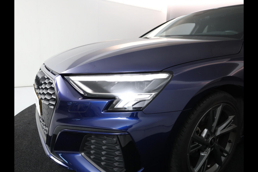 Audi A3 Sportback 30 TFSI S edition 110 pk S-tronic | Verlengde garantie | Navigatie | Parkeersensoren achter | LED koplampen | S-Line |