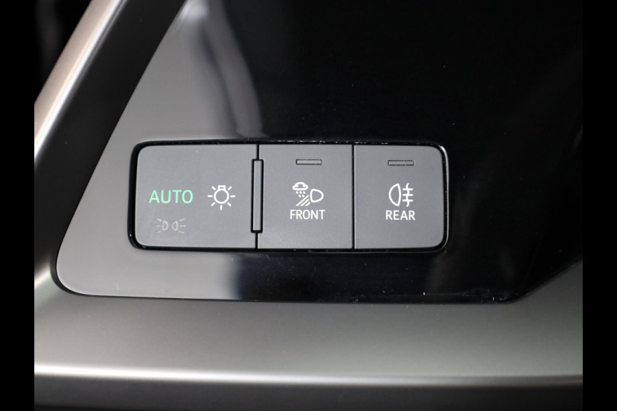Audi A3 Sportback 30 TFSI S edition 110 pk S-tronic | Verlengde garantie | Navigatie | Parkeersensoren achter | LED koplampen | S-Line |