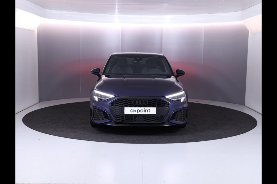 Audi A3 Sportback 30 TFSI S edition 110 pk S-tronic | Verlengde garantie | Navigatie | Parkeersensoren achter | LED koplampen | S-Line |