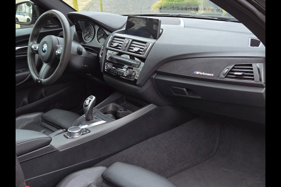 BMW 2 Serie M240I I BTW AUTO I REST BPM € 2.946,- I LEDER I SCHUIFDAK I