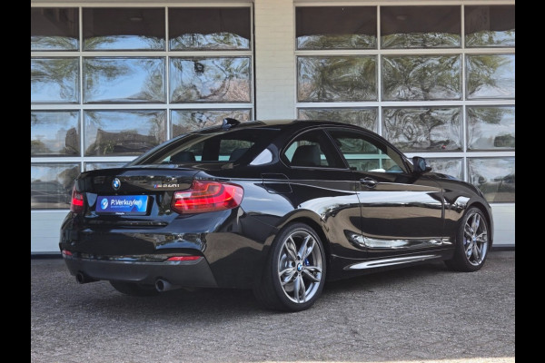 BMW 2 Serie M240I I BTW AUTO I REST BPM € 2.946,- I LEDER I SCHUIFDAK I