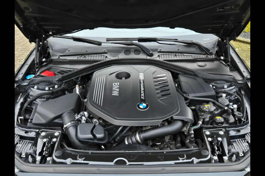 BMW 2 Serie M240I I BTW AUTO I REST BPM € 2.946,- I LEDER I SCHUIFDAK I