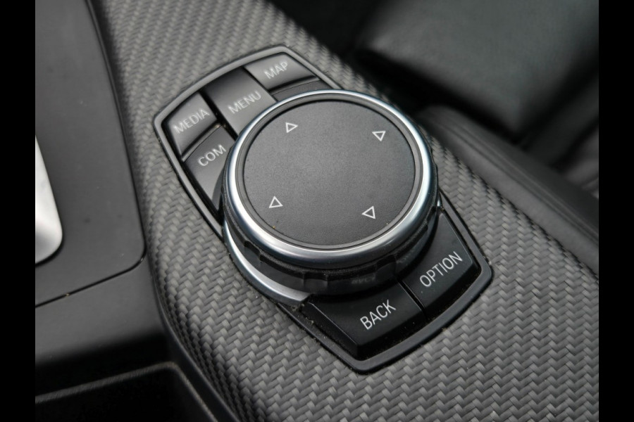 BMW 2 Serie M240I I BTW AUTO I REST BPM € 2.946,- I LEDER I SCHUIFDAK I