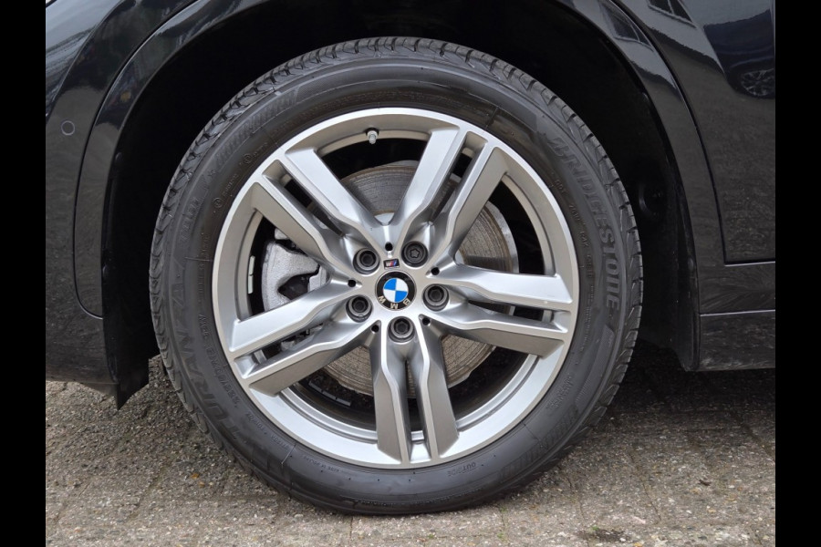 BMW X1 XDRIVE25E M SPORT I 18 INCH I SPORTSTOELEN LEDER I CAMERA I