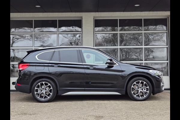 BMW X1 XDRIVE25E X LINE I SPORTSTOELEN I TREKHAAK I HEAD UP I