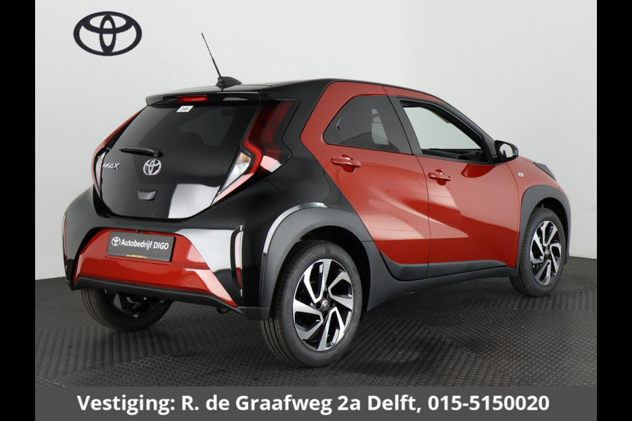 Toyota Aygo X 1.0 VVT-i S-CVT Pulse | Stoelverwarming| Adaptief Cruise Control | Apple Carplay & Android auto |