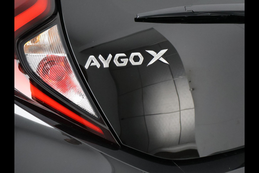 Toyota Aygo X 1.0 VVT-i S-CVT Pulse | Stoelverwarming| Adaptief Cruise Control | Apple Carplay & Android auto |