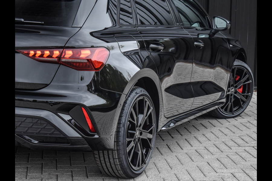 Audi A3 Sportback 45 TFSI e S EDITION COMPETITION | PANORAMADAK | S-SEATS | SONOS SOUND | CAMERA | BLACK-OPTIC | AMBIANCE INTERIEUR