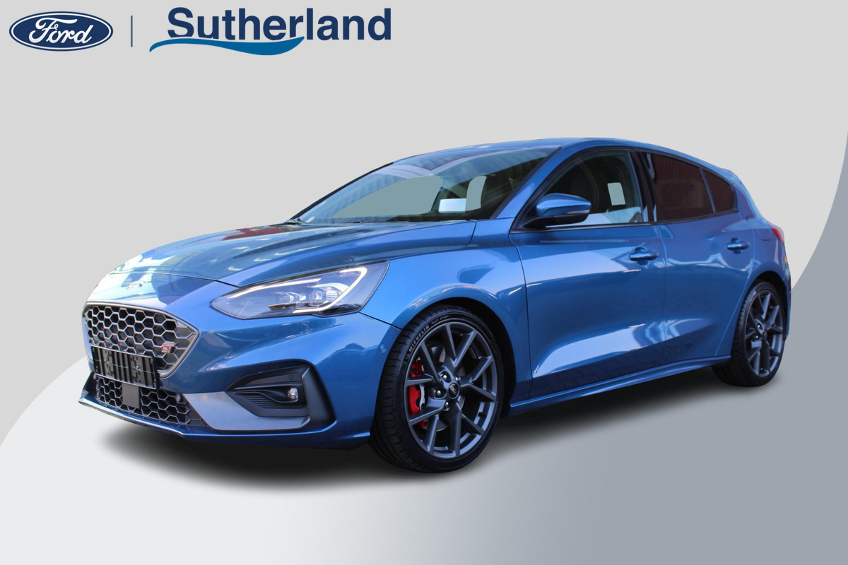 Ford Focus 2.3 EcoBoost ST-3 | Adaptive cruise control | Winter Pack | Head up Display | Sper differentieel | Bang & Olufsen | Achteruitrijcamera Ford Focus 2.3 EcoBoost ST-3 | Adaptive cruise control | Winter Pack | Head up Display | Sper differentieel | Bang & Olufsen | Achteruitrijcamera