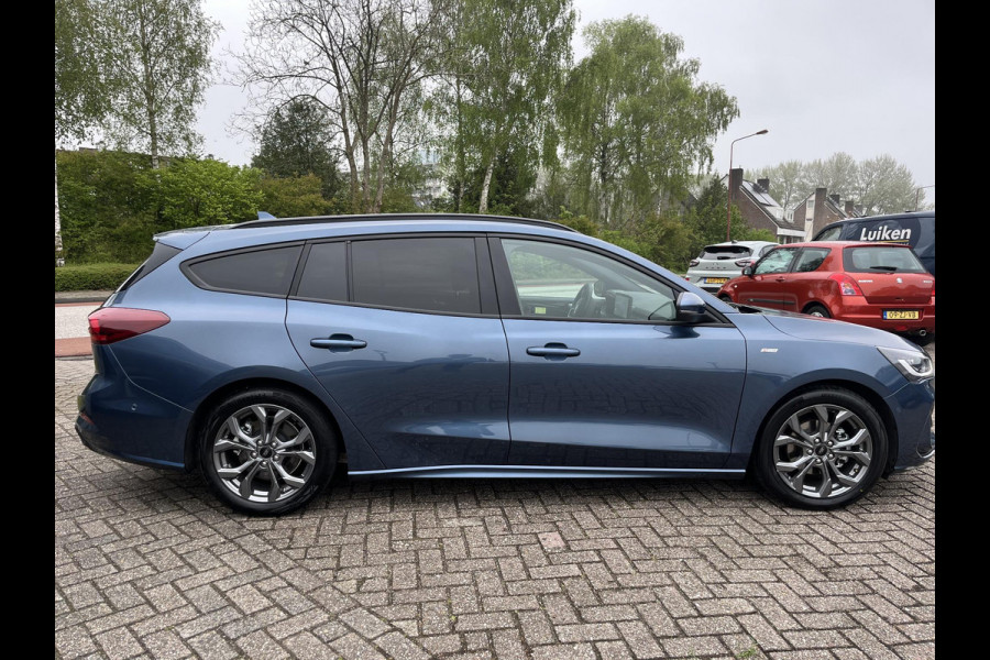 Ford FOCUS Wagon 1.0 EcoBoost Hybrid ST Line 155pk Automaat | Adaptive cruise control | Winter Pack | Dodehoeksensoren | Camera