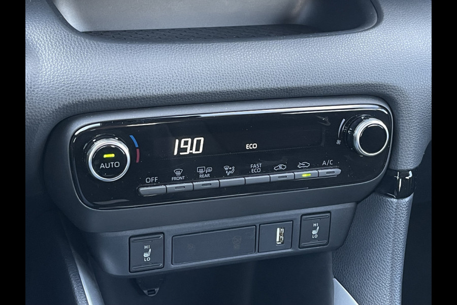 Toyota Yaris 1.5 Hybrid Team D | CarPlay | Camera | ACC | LED | Keyless | DAB+