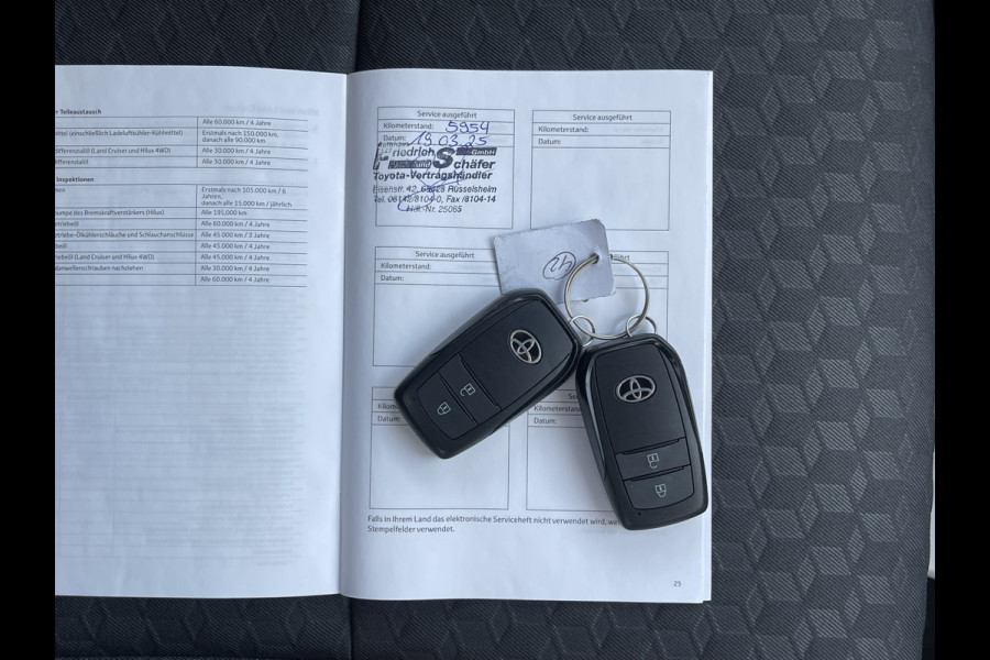 Toyota Yaris 1.5 Hybrid Team D | CarPlay | Camera | ACC | LED | Keyless | DAB+