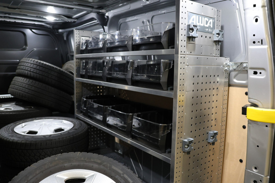 Ford Transit Custom 320 2.0 TDCI L2H1 Raptor Edition | Bi-Xenon | CarPlay | Navigatie | Camera | Stoelverwarming | Dodehoek detector | Lane Assist | DAB | Werkplaatsinrichting | 3-Zitter | Dealer onderhouden | Nieuwe APK