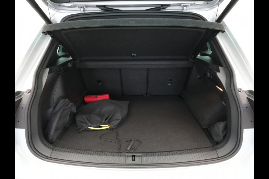 Volkswagen Tiguan 1.4 TSI eHybrid DSG 245pk R-Line Business+ Panorama Navigatie Camera Stoelverwarming Trekhaak 292