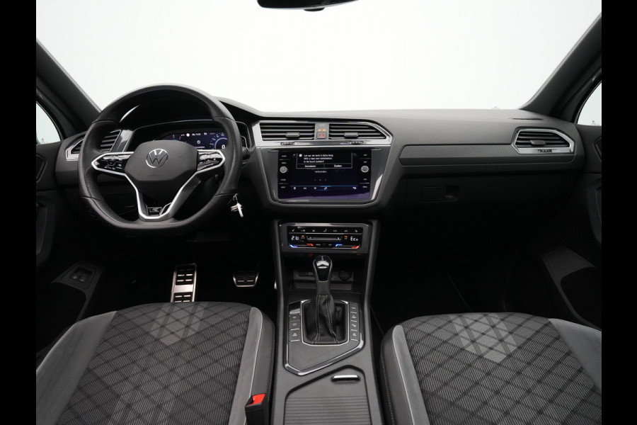 Volkswagen Tiguan 1.4 TSI eHybrid DSG 245pk R-Line Business+ Panorama Navigatie Camera Stoelverwarming Trekhaak 292