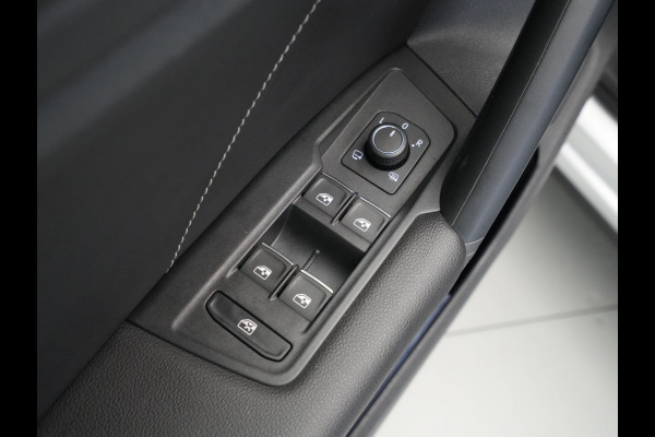 Volkswagen Tiguan 1.4 TSI eHybrid DSG 245pk R-Line Business+ Panorama Navigatie Camera Stoelverwarming Trekhaak 292
