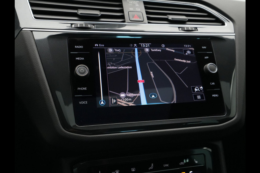 Volkswagen Tiguan 1.4 TSI eHybrid DSG 245pk R-Line Business+ Panorama Navigatie Camera Stoelverwarming Trekhaak 292