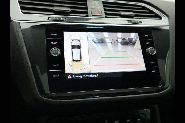 Volkswagen Tiguan 1.4 TSI eHybrid DSG 245pk R-Line Business+ Panorama Navigatie Camera Stoelverwarming Trekhaak 292