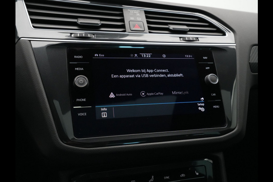 Volkswagen Tiguan 1.4 TSI eHybrid DSG 245pk R-Line Business+ Panorama Navigatie Camera Stoelverwarming Trekhaak 292