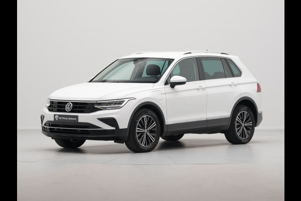 Volkswagen Tiguan 1.4 TSI 245pk eHybrid Navigatie Pdc Side Assist Acc 259