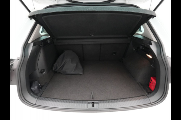 Volkswagen Tiguan 1.4 TSI 245pk eHybrid Navigatie Pdc Side Assist Acc 259