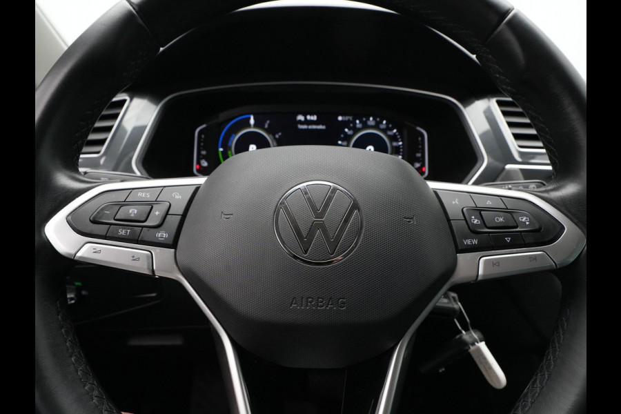 Volkswagen Tiguan 1.4 TSI 245pk eHybrid Navigatie Pdc Side Assist Acc 259