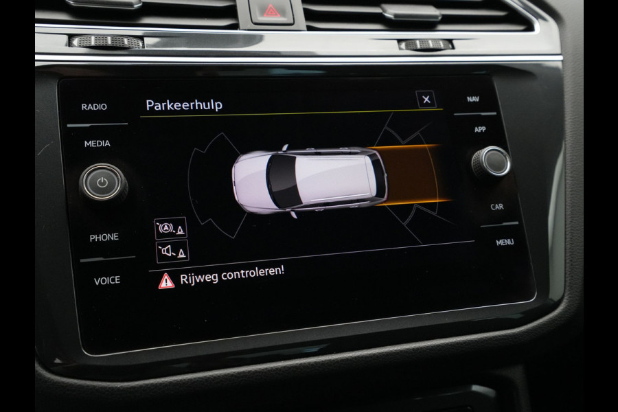 Volkswagen Tiguan 1.4 TSI 245pk eHybrid Navigatie Pdc Side Assist Acc 259