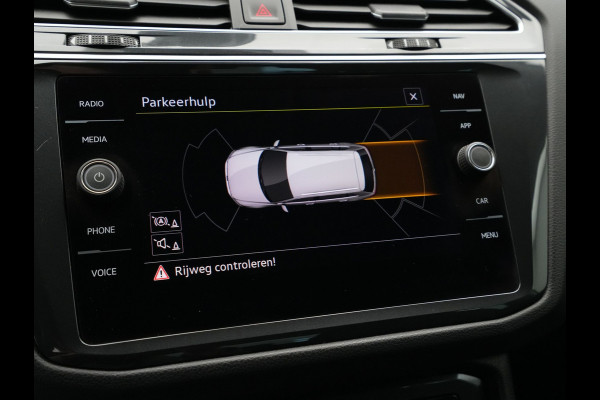Volkswagen Tiguan 1.4 TSI 245pk eHybrid Navigatie Pdc Side Assist Acc 259