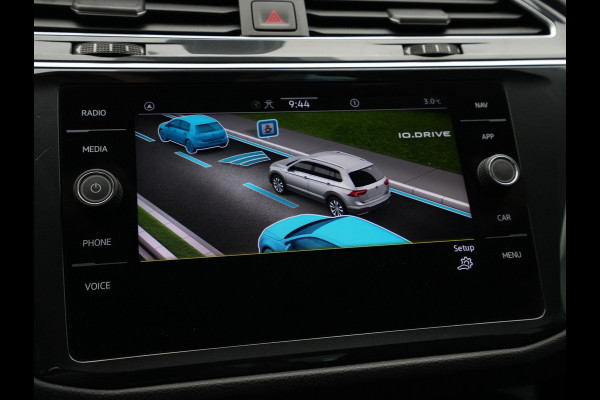 Volkswagen Tiguan 1.4 TSI 245pk eHybrid Navigatie Pdc Side Assist Acc 259