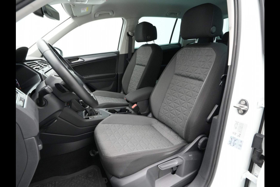 Volkswagen Tiguan 1.4 TSI 245pk eHybrid Life Navigatie Pdc Side Assist Acc 250