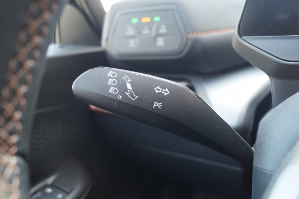 CUPRA Born Edition 62kWh 204pk -NAVI-ECC-CAM-DAB-