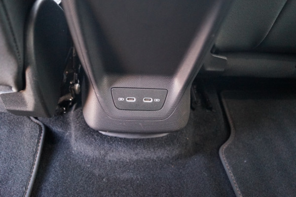 CUPRA Born Edition 62kWh 204pk -NAVI-ECC-CAM-DAB-