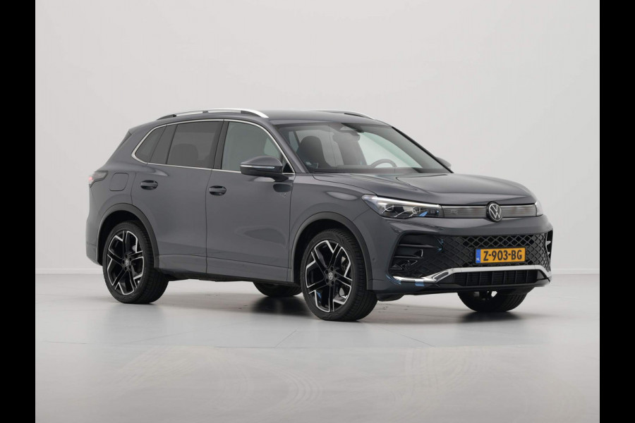 Volkswagen Tiguan 1.5 eTSI R Line Business Navigatie Camera Stoelverwarming Trekhaak