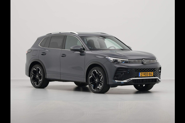 Volkswagen Tiguan 1.5 eTSI R Line Business Navigatie Camera Stoelverwarming Trekhaak