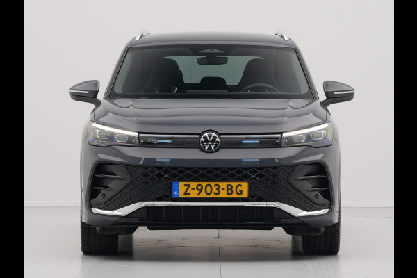 Volkswagen Tiguan 1.5 eTSI R Line Business Navigatie Camera Stoelverwarming Trekhaak