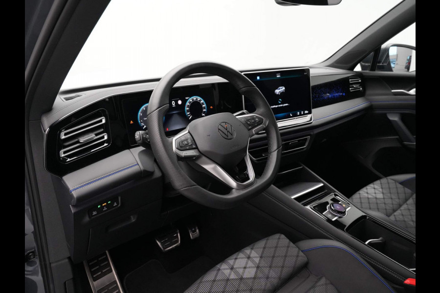 Volkswagen Tiguan 1.5 eTSI R Line Business Navigatie Camera Stoelverwarming Trekhaak