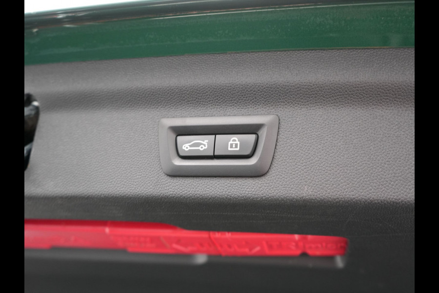 MINI Countryman 2.0 Cooper S E ALL4 Chili Plug In Hybrid 225pk Dealer O.H PHEV | Adaptive Cruise | Head Up | Lederen Sportstoelen Verwarmd | Camera | Apple Carplay | 18"L.M | Keyless |