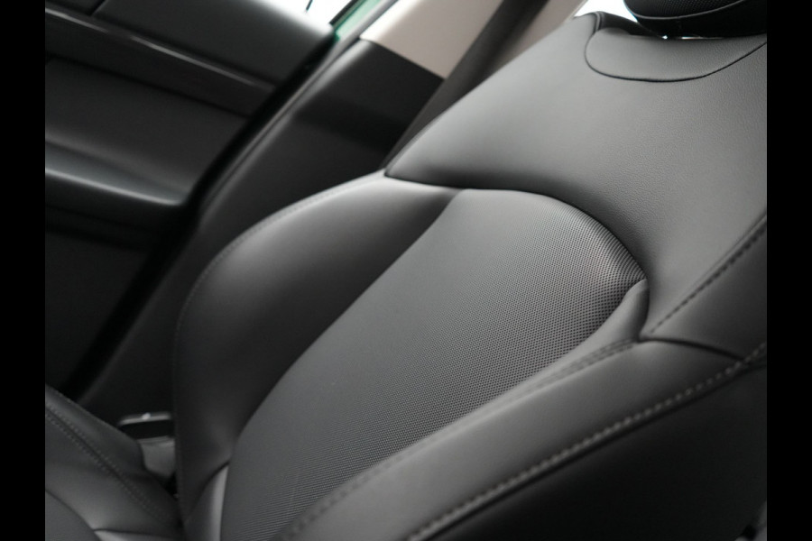 MINI Countryman 2.0 Cooper S E ALL4 Chili Plug In Hybrid 225pk Dealer O.H PHEV | Adaptive Cruise | Head Up | Lederen Sportstoelen Verwarmd | Camera | Apple Carplay | 18"L.M | Keyless |