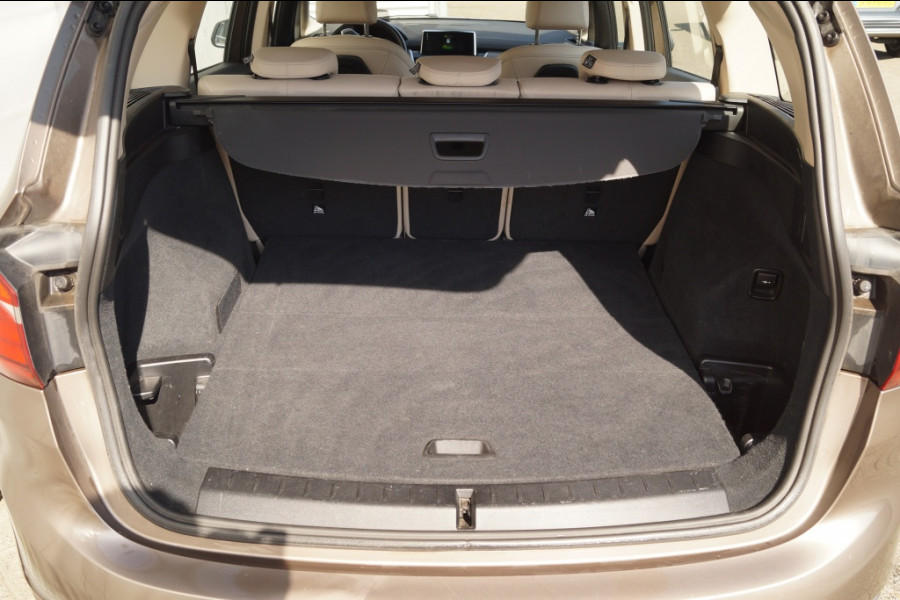 BMW 2 Serie Gran Tourer 218i 140pk Automaat High Executive Edition 5-persoons