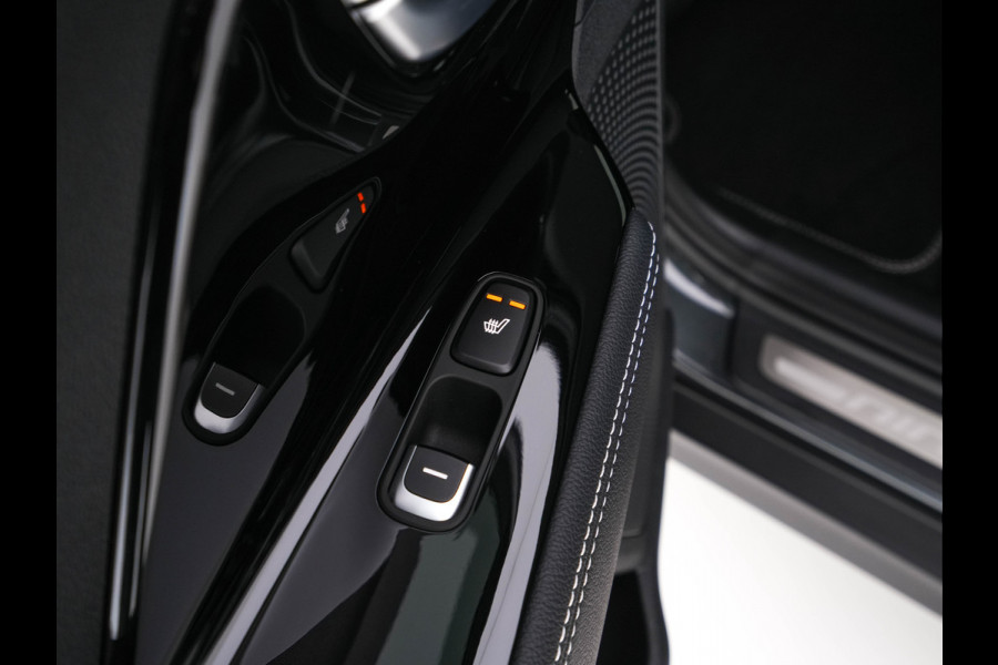 Kia e-Niro DynamicPlusLine 64 kWh [ 3-Fase ] (INCL-BTW) Aut. *FULL-LEATHER | NAVI-FULLMAP | DAB | ADAPT.CRUISE | BLINDSPOT | CAMERA | HEATED/COOLED-COMFORTSEATS | KEYLESS | JBL-SOUND | MEMORY-PACK | DIGI-COCKPIT | SHIFT-PADDLES | ...