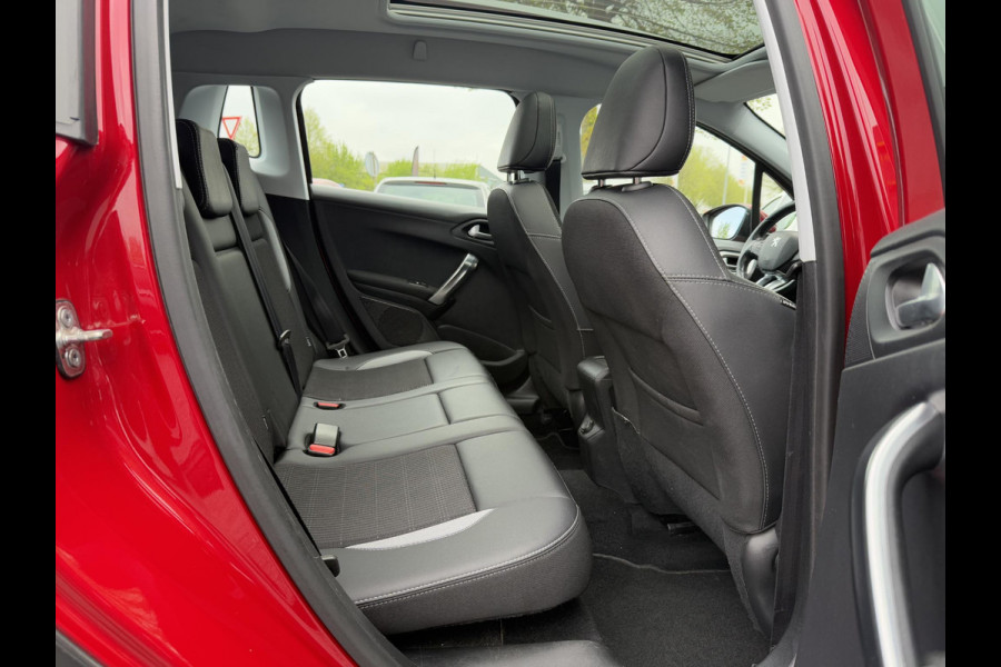 Peugeot 2008 1.2 PureTech GT-line 1e Eigenaar,Navi,Pano,Camera,Clima,Cruise,Halfleder,Stoelverwarming,110pk,PDC,Nieuwe Apk bij Aflevering