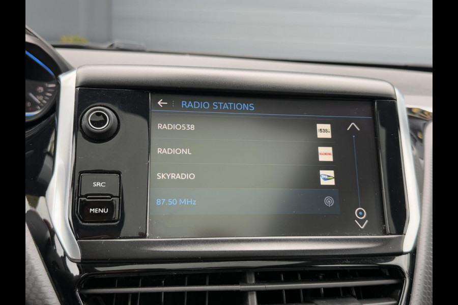 Peugeot 2008 1.2 PureTech GT-line 1e Eigenaar,Navi,Pano,Camera,Clima,Cruise,Halfleder,Stoelverwarming,110pk,PDC,Nieuwe Apk bij Aflevering