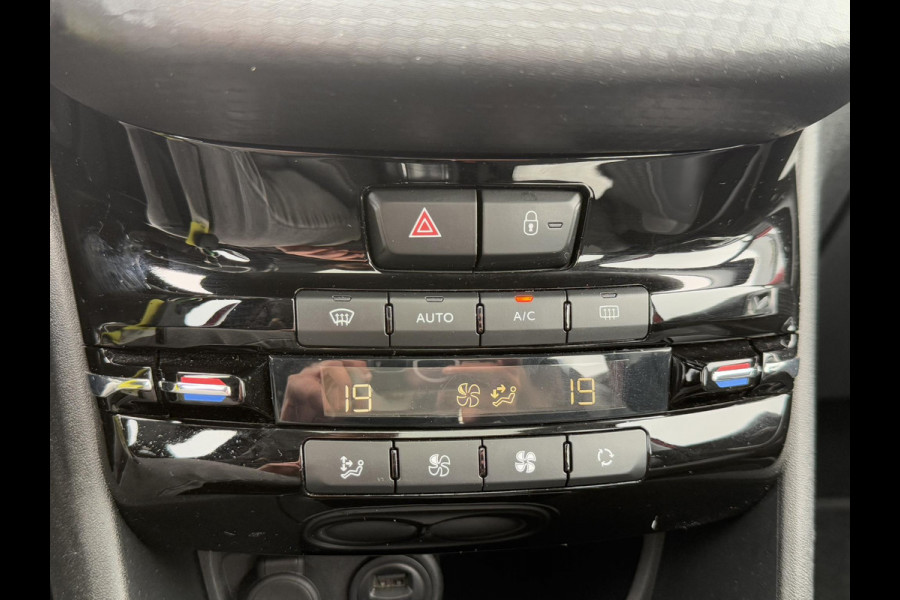 Peugeot 2008 1.2 PureTech GT-line 1e Eigenaar,Navi,Pano,Camera,Clima,Cruise,Halfleder,Stoelverwarming,110pk,PDC,Nieuwe Apk bij Aflevering