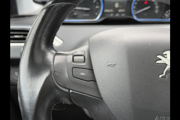 Peugeot 2008 1.2 PureTech GT-line 1e Eigenaar,Navi,Pano,Camera,Clima,Cruise,Halfleder,Stoelverwarming,110pk,PDC,Nieuwe Apk bij Aflevering