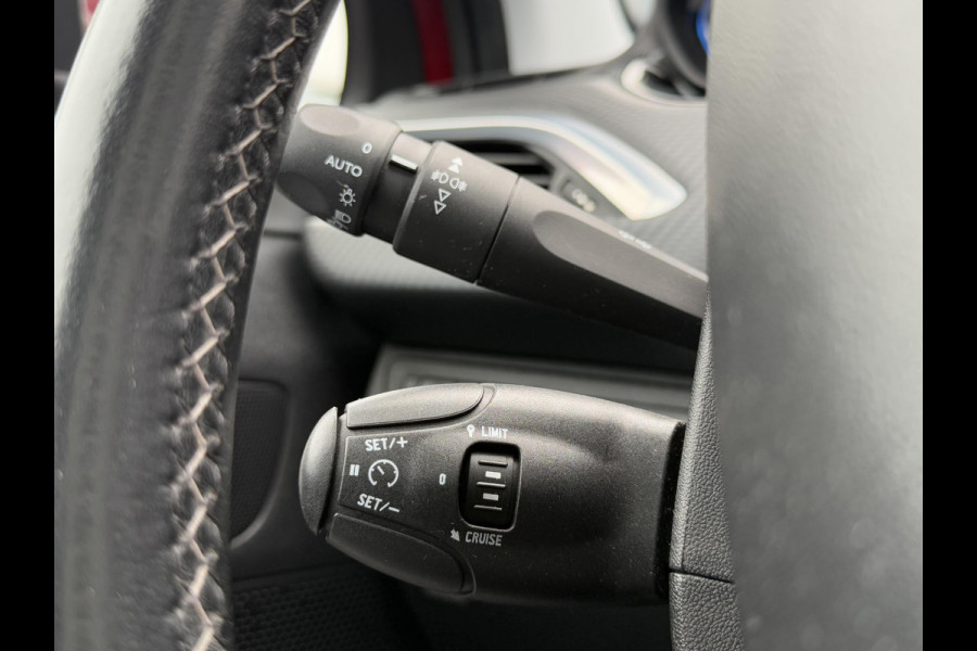 Peugeot 2008 1.2 PureTech GT-line 1e Eigenaar,Navi,Pano,Camera,Clima,Cruise,Halfleder,Stoelverwarming,110pk,PDC,Nieuwe Apk bij Aflevering