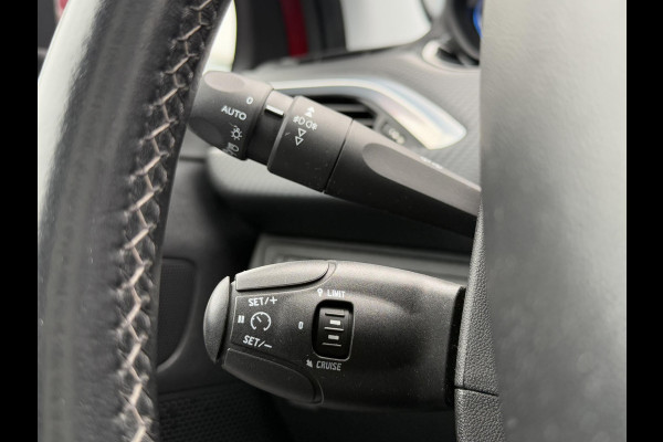 Peugeot 2008 1.2 PureTech GT-line 1e Eigenaar,Navi,Pano,Camera,Clima,Cruise,Halfleder,Stoelverwarming,110pk,PDC,Nieuwe Apk bij Aflevering