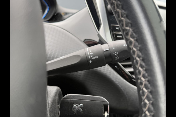 Peugeot 2008 1.2 PureTech GT-line 1e Eigenaar,Navi,Pano,Camera,Clima,Cruise,Halfleder,Stoelverwarming,110pk,PDC,Nieuwe Apk bij Aflevering