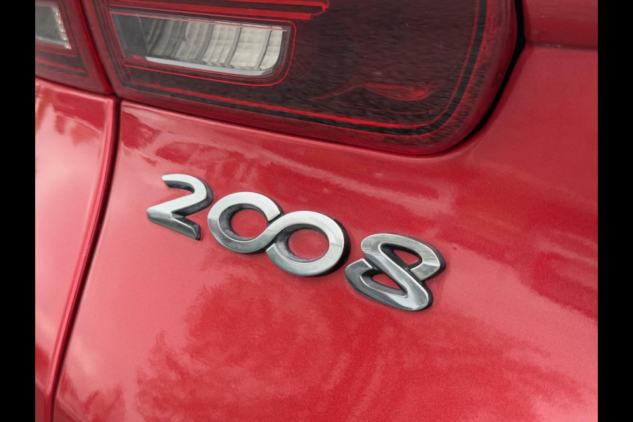 Peugeot 2008 1.2 PureTech GT-line 1e Eigenaar,Navi,Pano,Camera,Clima,Cruise,Halfleder,Stoelverwarming,110pk,PDC,Nieuwe Apk bij Aflevering