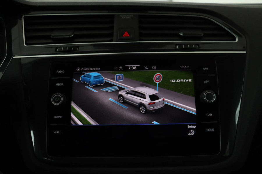 Volkswagen Tiguan 1.4 TSI eHybrid Life | Stoel & stuurverwarming | Carplay | Adaptive cruise | Full LED | Navigatie | Parkeerhulp | Active Info Display